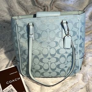 Coach lunch bag/purse in blue